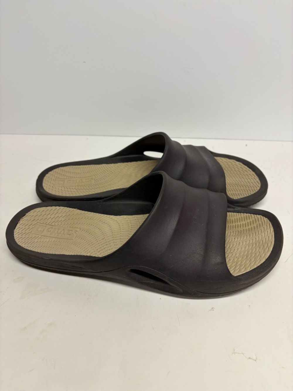 Chaps Men Casual Slide Sandals in Dark Brown with Tan Footbed Size 11 New